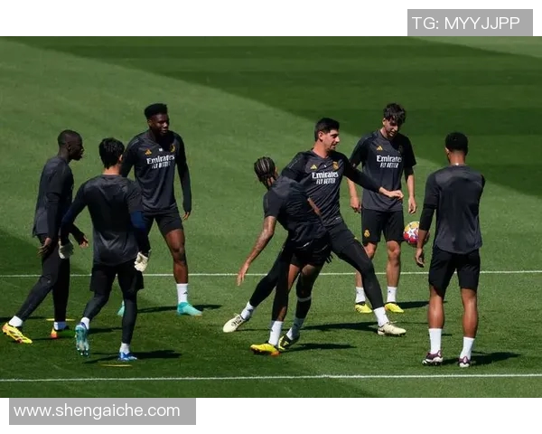 楚阿梅尼的崛起与挑战：探讨这位年轻球员在足坛的未来发展潜力与影响力