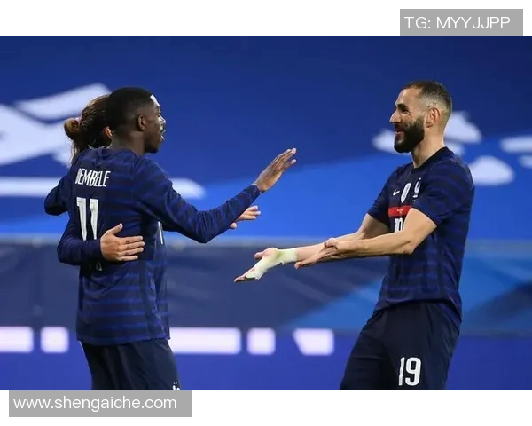 克罗托与罗马的激烈对决谁能在赛场上笑到最后