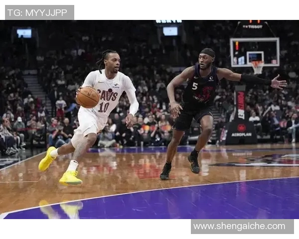 伊曼纽尔奎克利的崛起之路与篮球梦想的追逐历程