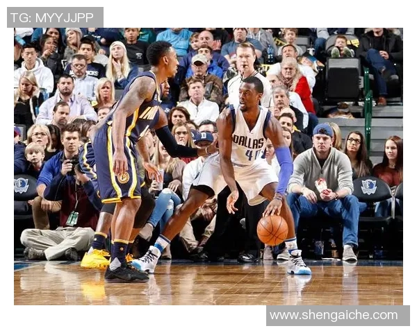 雷霆与小牛首节激战精彩回顾双方球员表现与战术分析