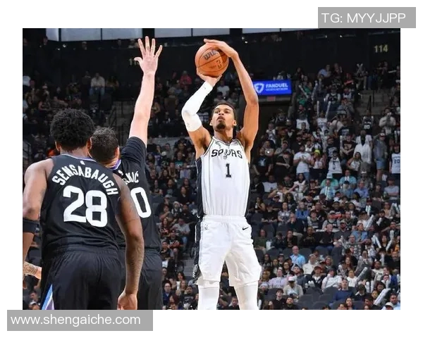 马刺与雷霆激战正酣1月11日精彩对决回顾与分析 马刺与雷霆激战正酣1月11日精彩对决回顾与分析